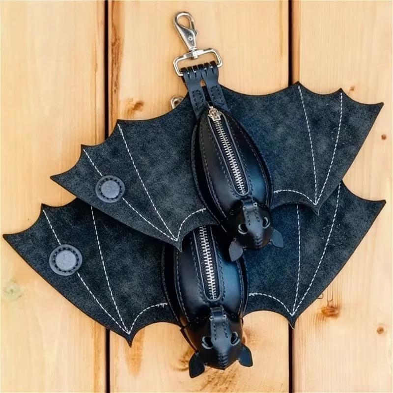 Portamonete a Forma di Pipistr - Leatherwork Workshop recensione e prezzo